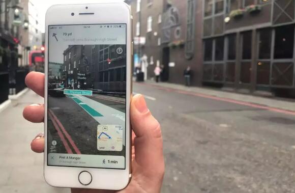iPhone上很快能看到苹果自己做的 AR 地图了